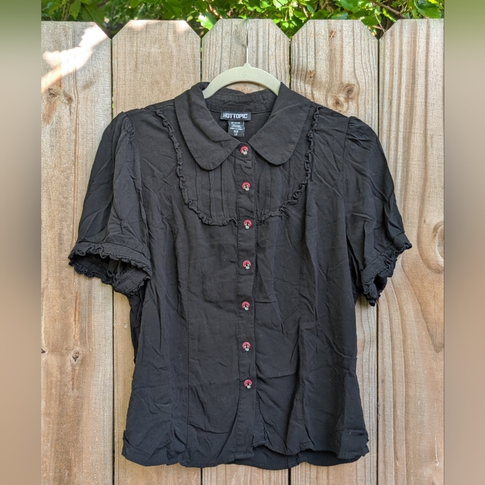 Hot Topic Black Short Sleeve Mushroom Button Down Shirt